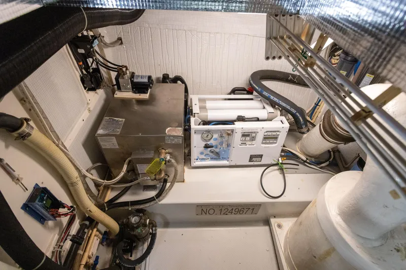 Slide: The Image of American Tug 34 2005 - 16