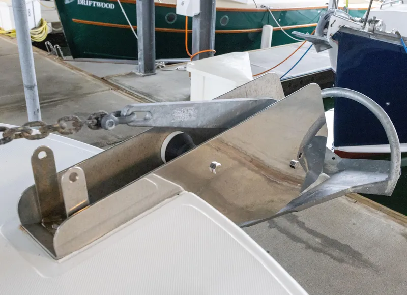 Slide: The Image of American Tug 34 2005 - 18