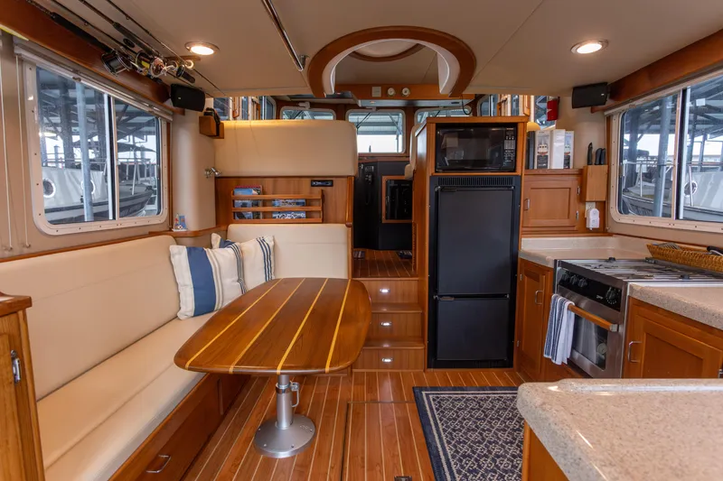 Slide: The Image of American Tug 34 2005 - 7