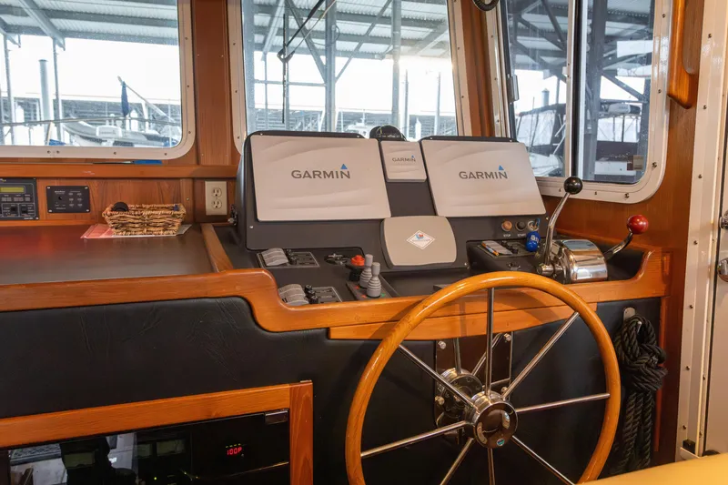 Slide: The Image of American Tug 34 2005 - 9