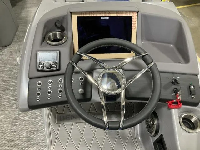 Slide: The Image of Bennington Q Quad Bench 25 QCWA Tritoon 2023 - 12