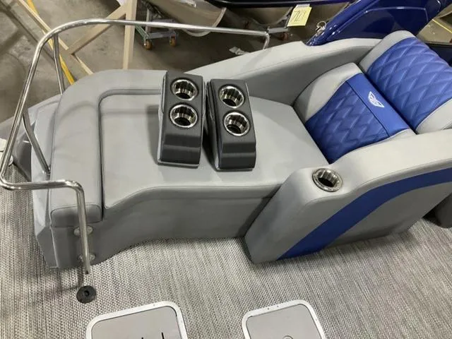 Slide: The Image of Bennington Q Quad Bench 25 QCWA Tritoon 2023 - 7