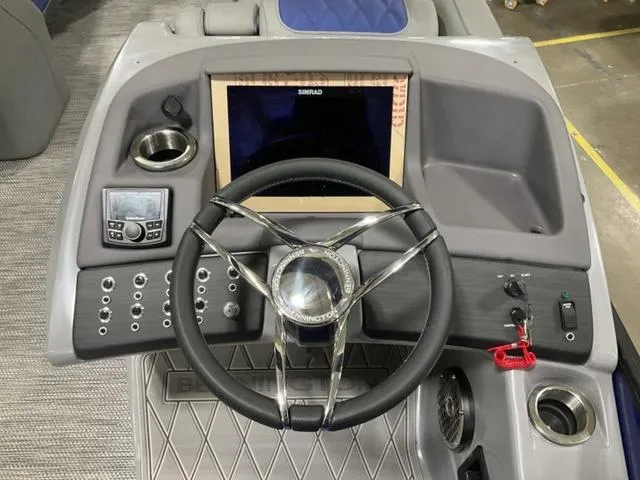 Slide: The Image of Bennington Q Quad Bench 25 QCWA Tritoon 2023 - 9