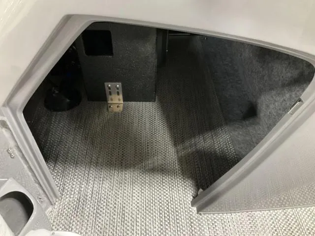 Slide: The Image of Bennington Q Quad Bench 25 QCWA Tritoon 2023 - 13