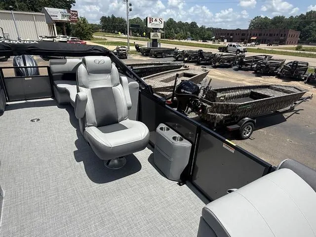 Slide: The Image of Veranda VR22RC 2026 - 12