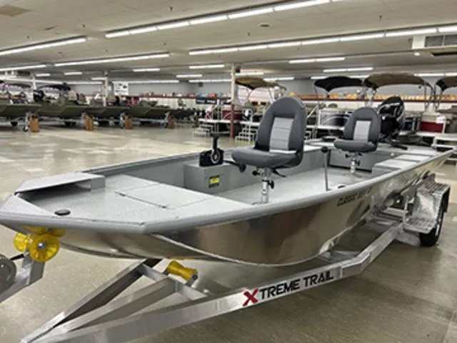 Slide: The Image of Xtreme Boats CLASSIC 1854SS 2025 - 3