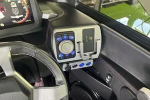 Slide: The Image of Malibu Wakesetter 23 LSV 2022 - 53