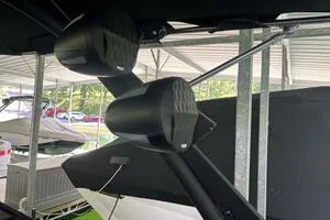 Slide: The Image of Malibu Wakesetter 23 LSV 2022 - 55