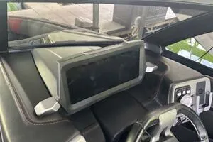 Slide: The Image of Malibu Wakesetter 23 LSV 2022 - 74