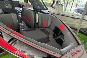 Slide: The Image of Malibu Wakesetter 23 LSV 2022 - 83