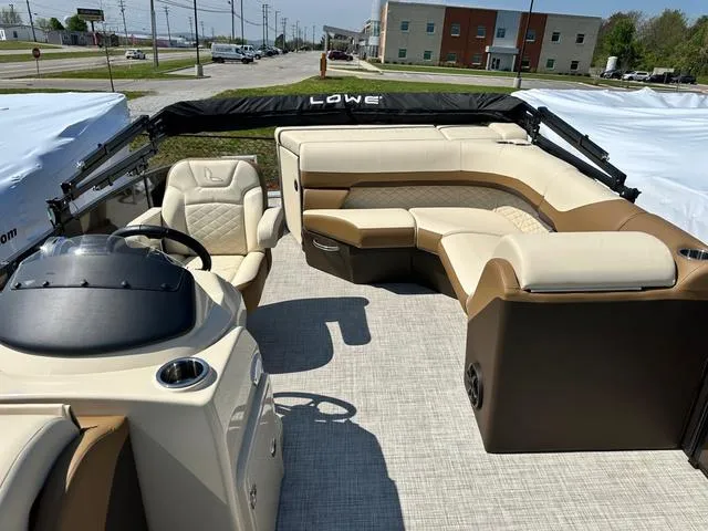 Slide: The Image of Lowe Ss 190 2025 - 4