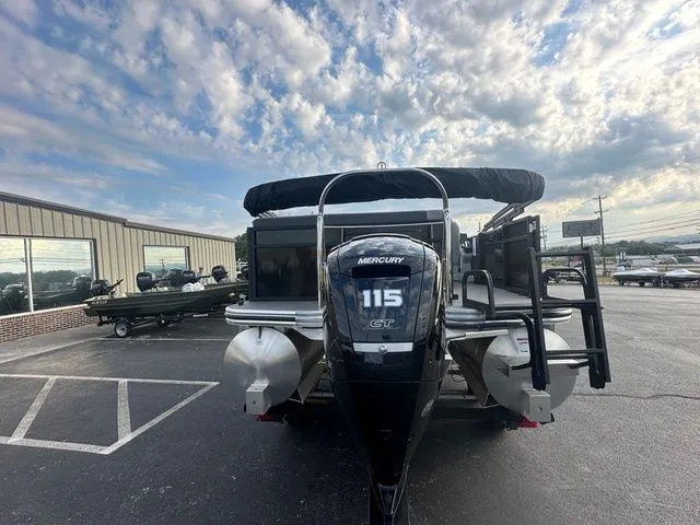 Slide: The Image of Lowe LS L-Shaped 210 2025 - 9