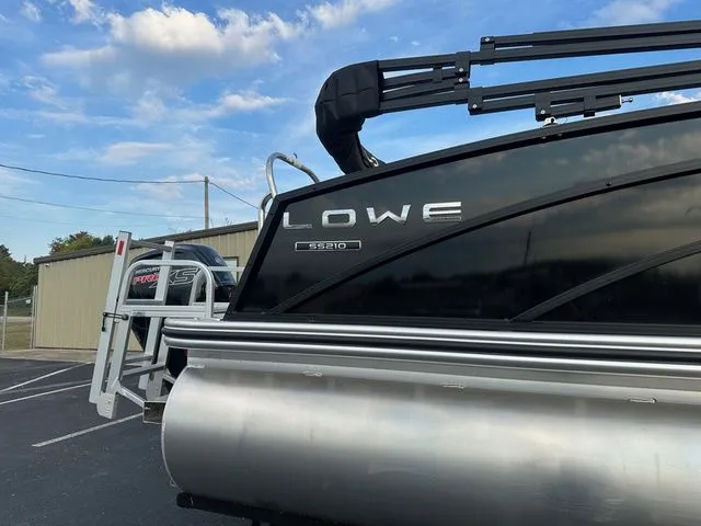 Slide: The Image of Lowe SS Conversion Lounge SS 210 CL 2025 - 10