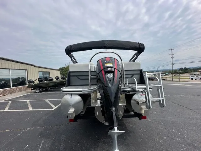 Slide: The Image of Lowe SS Walk Thru 230 WT Special 2025 - 11