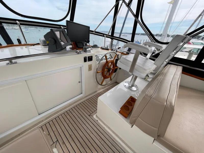 Slide: The Image of Grand Banks 42 Classic 1990 - 50