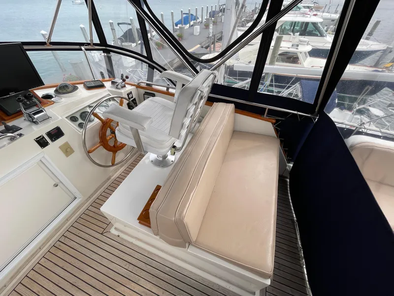 Slide: The Image of Grand Banks 42 Classic 1990 - 51