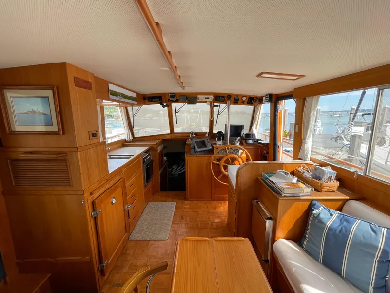 Slide: The Image of Grand Banks 42 Classic 1990 - 55