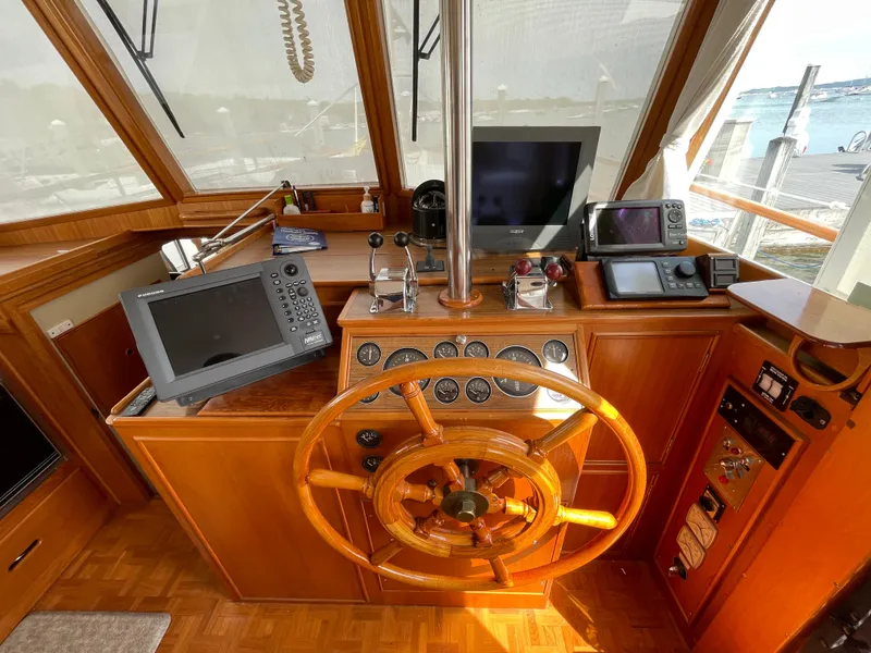 Slide: The Image of Grand Banks 42 Classic 1990 - 58