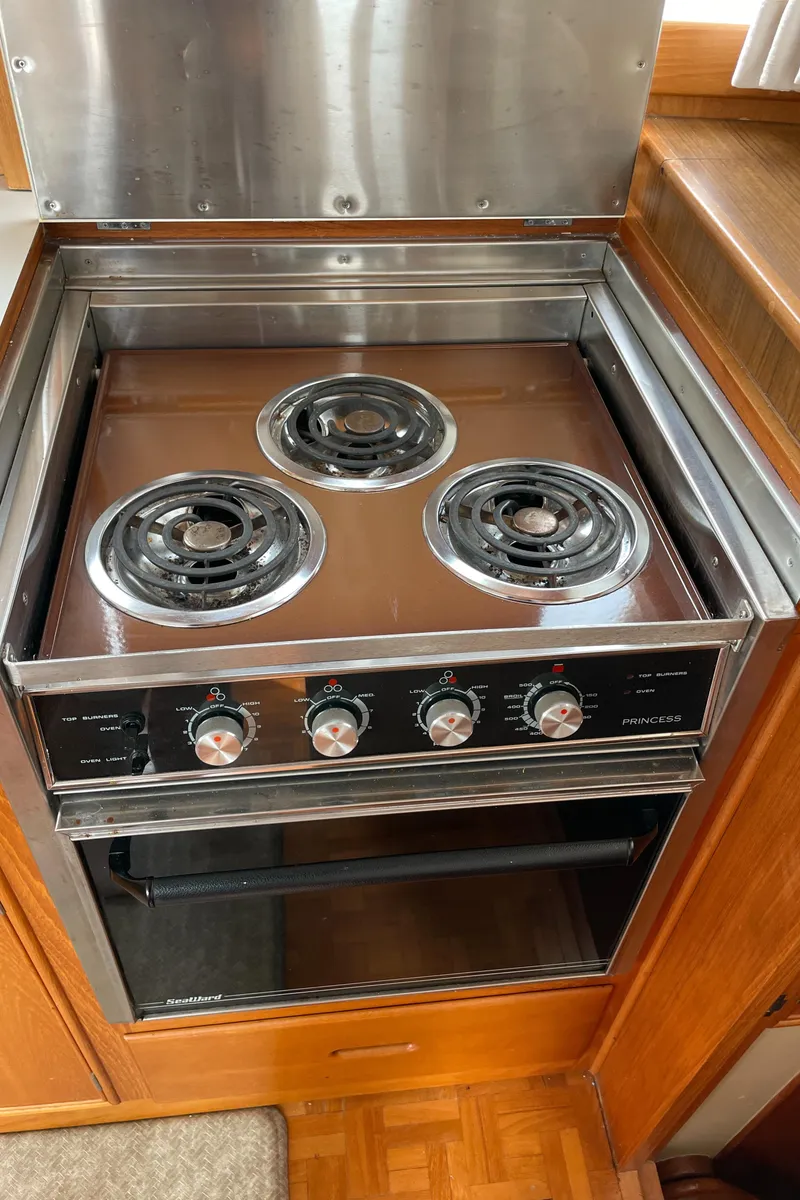 Slide: The Image of Grand Banks 42 Classic 1990 - 76