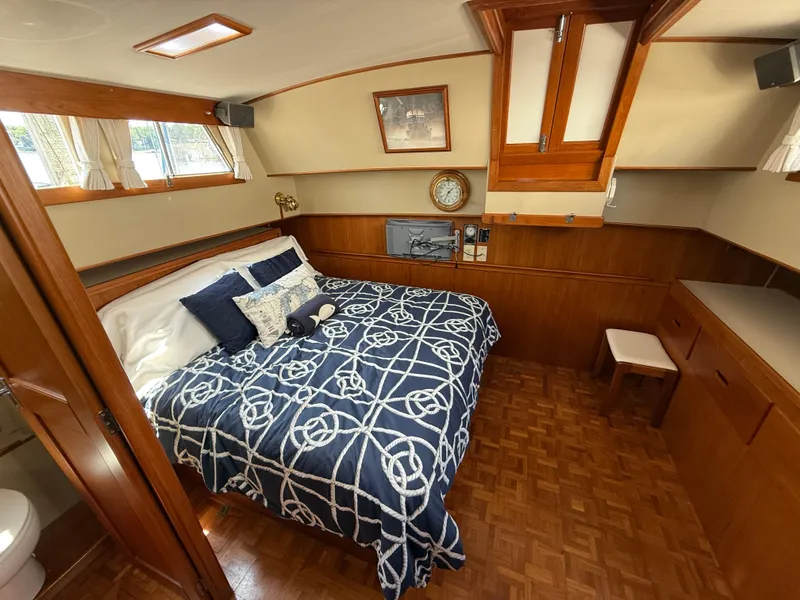 Slide: The Image of Grand Banks 42 Classic 1990 - 79