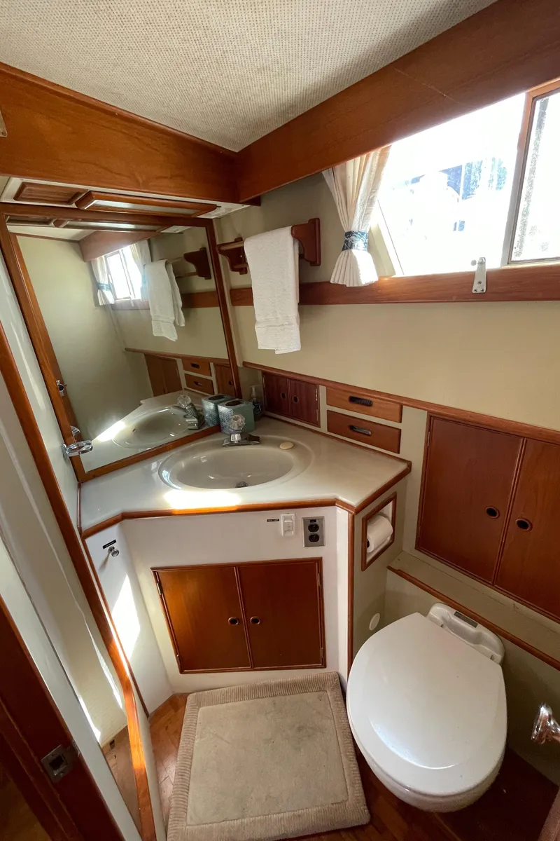 Slide: The Image of Grand Banks 42 Classic 1990 - 92