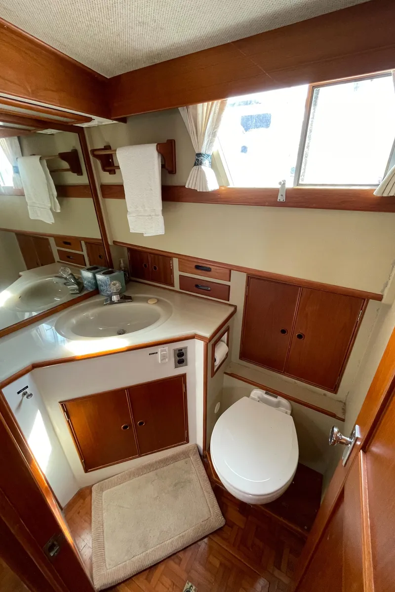 Slide: The Image of Grand Banks 42 Classic 1990 - 94