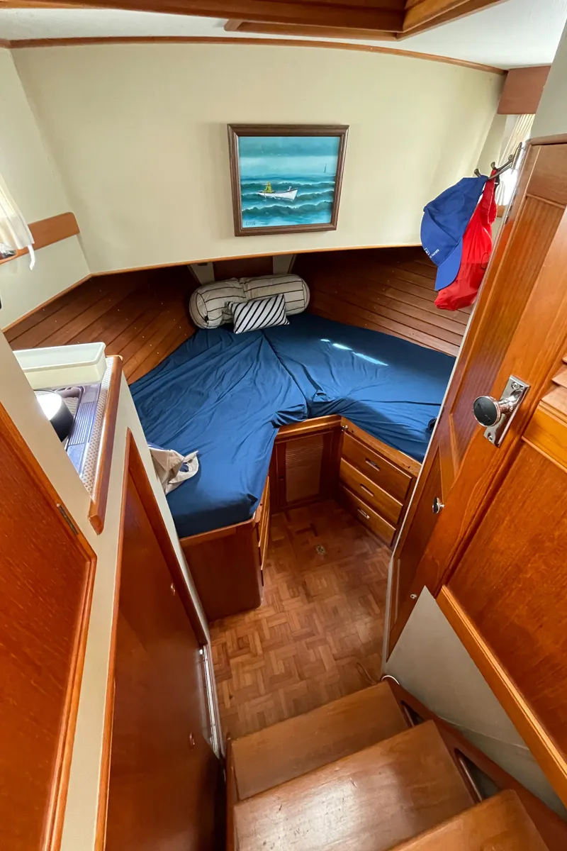 Slide: The Image of Grand Banks 42 Classic 1990 - 97