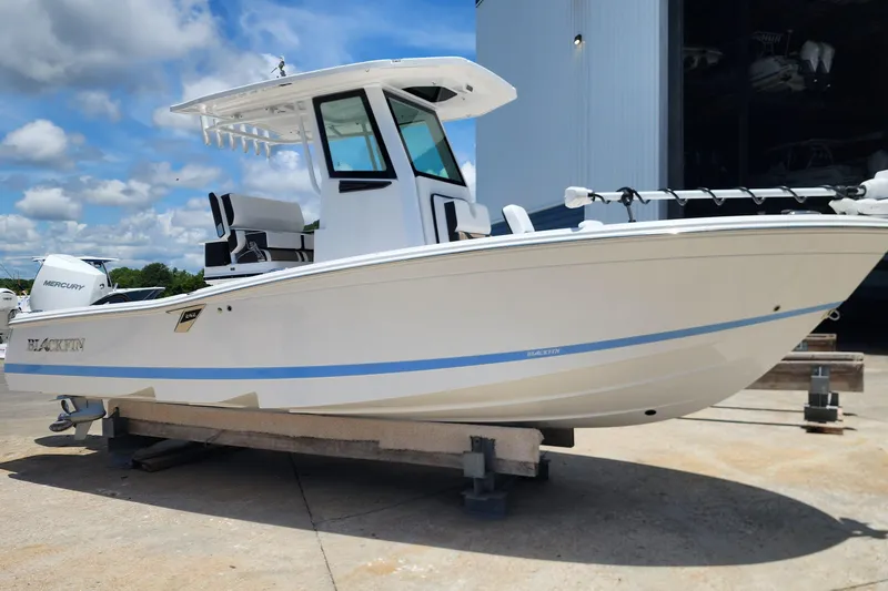 Slide: The Image of 2026 Blackfin 242HB boat on display, featuring sleek design and modern features. - 6