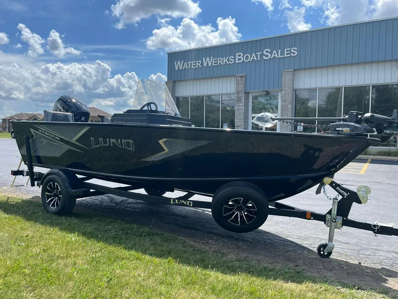 Slide: The Image of 2026 Lund 1675 Adventure SS boat on trailer at Water Werks Boat Sales. - 3