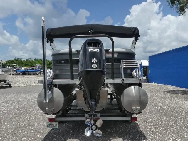 Slide: The Image of Crest Classic DLX 220 SLSC CPT 2022 - 5