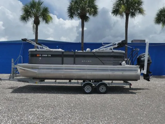 Slide: The Image of Crest Classic DLX 220 SLSC CPT 2022 - 7