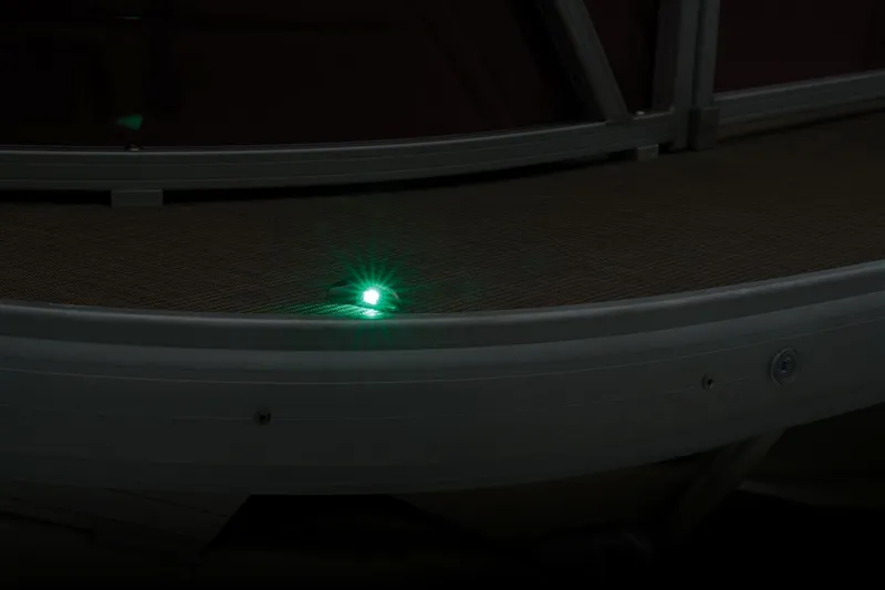 Slide: The Image of Sun Tracker Party Barge 22 XP3 2025 - 64