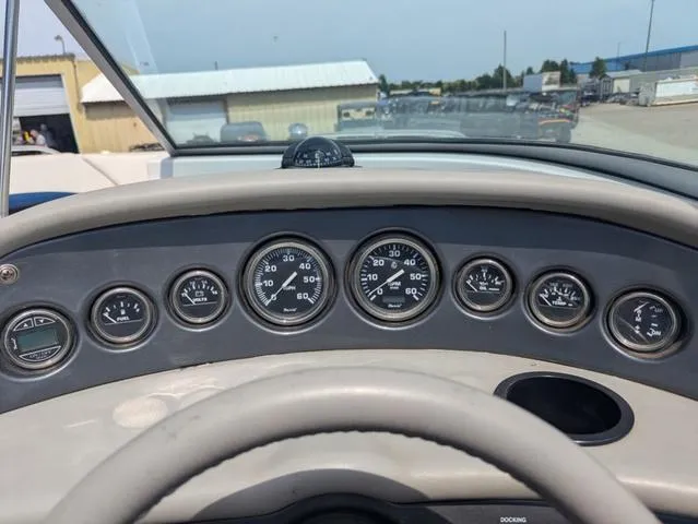 Slide: The Image of Four Winns Horizon 230 2000 - 11