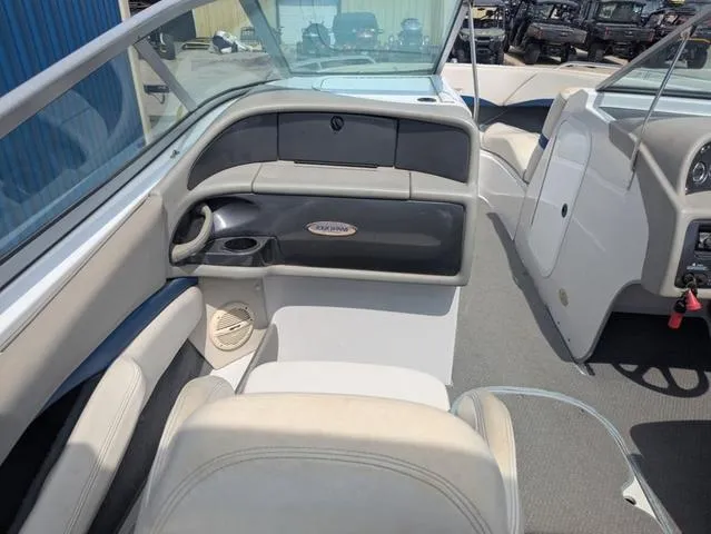 Slide: The Image of Four Winns Horizon 230 2000 - 15