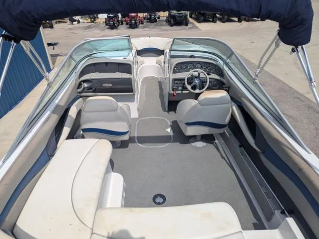 Slide: The Image of Four Winns Horizon 230 2000 - 7