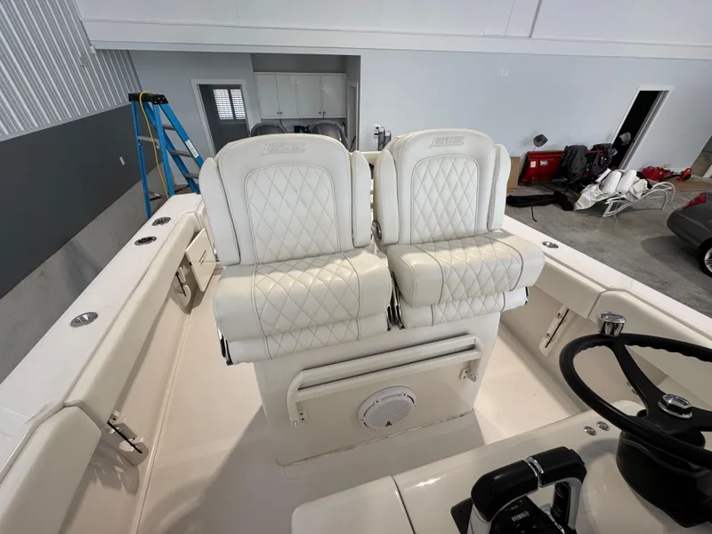 Slide: The Image of Jupiter 26 FS Center Console 2020 - 7