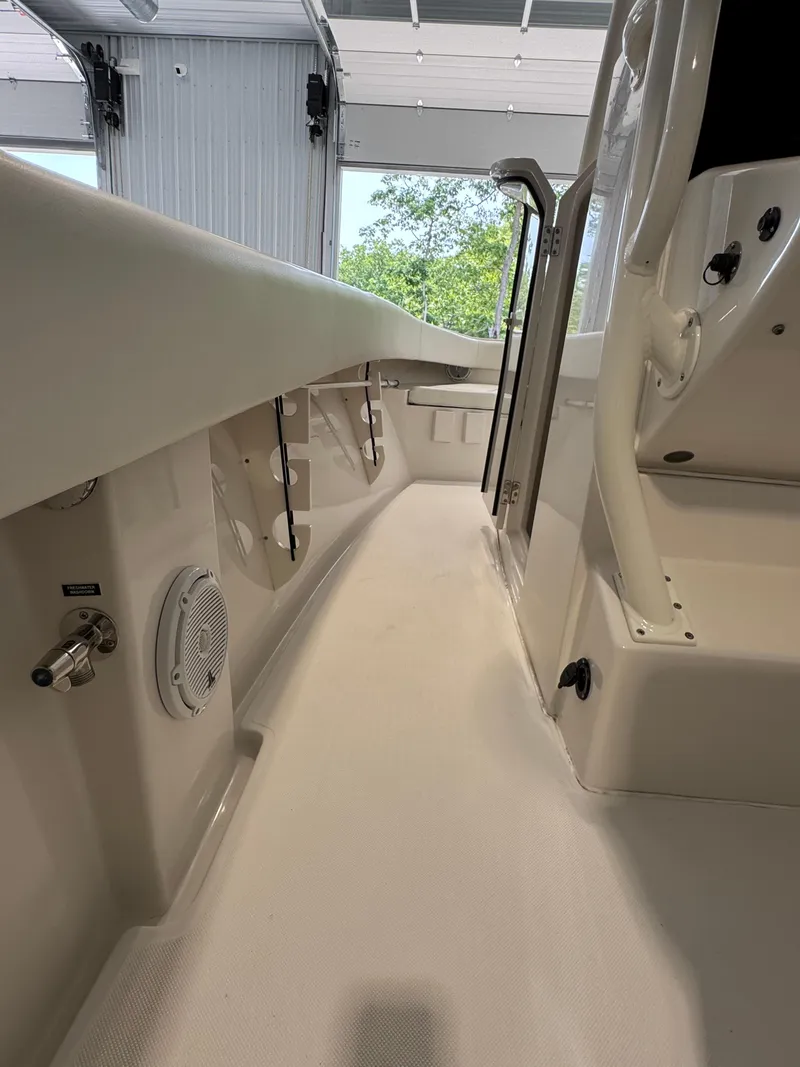 Slide: The Image of Jupiter 26 FS Center Console 2020 - 9