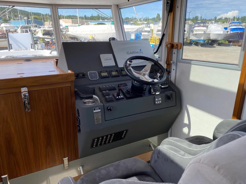 Slide: The Image of Helm of 2019 Sargo 36 Explorer boat with Garmin navigation system. - 14