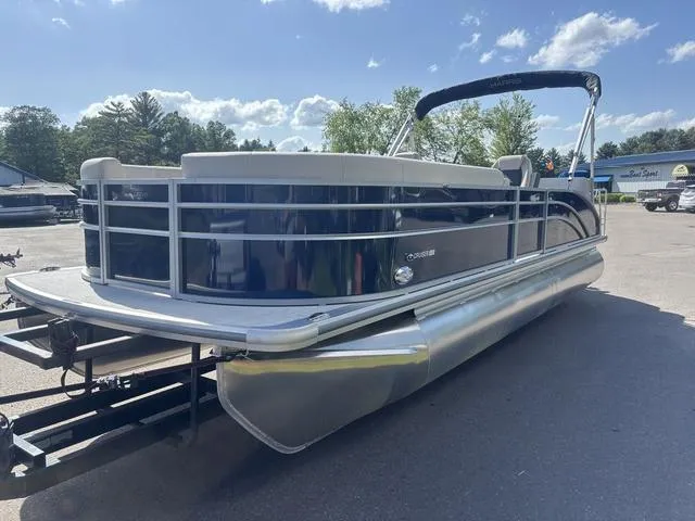 Slide: The Image of Harris Cruiser 250 SLDH 2026 - 4