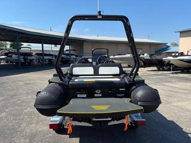 Slide: The Image of Highfield Velox 420 2025 - 3