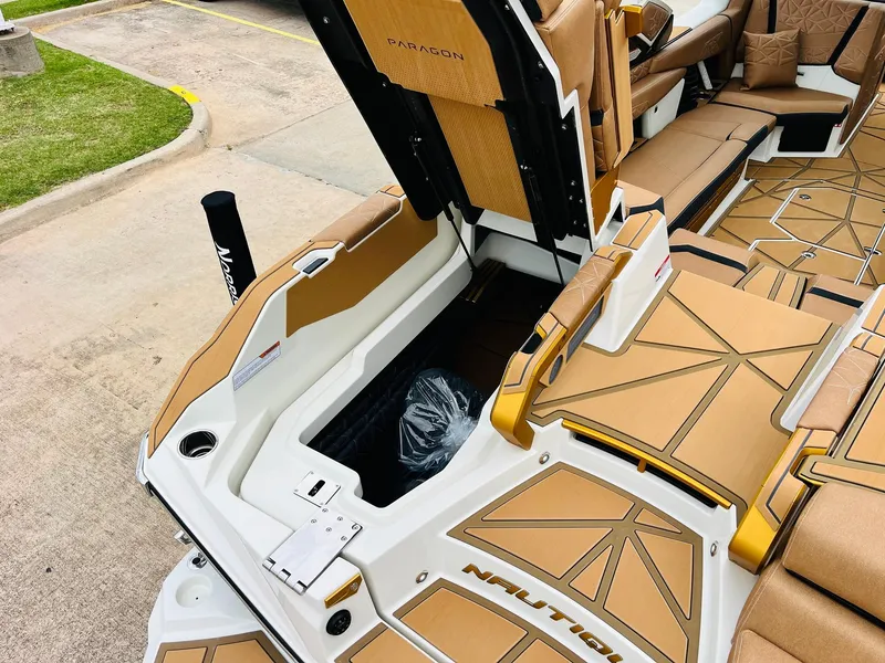 Slide: The Image of Nautique Super Air Nautique G25 Paragon 2026 - 69