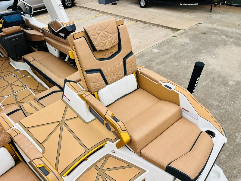 Slide: The Image of Nautique Super Air Nautique G25 Paragon 2026 - 70