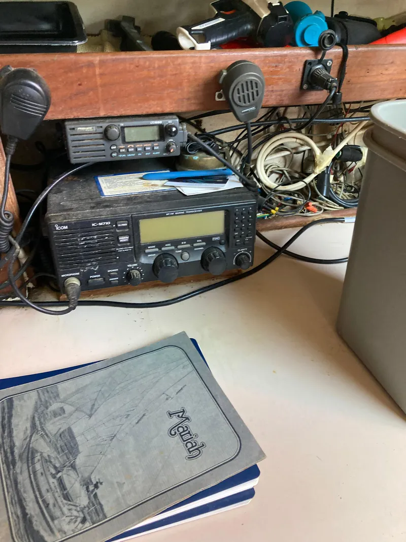 Slide: The Image of Pacific Seacraft 31 1978 - 18