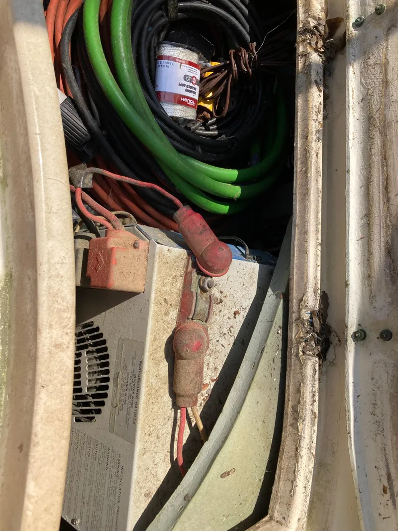 Slide: The Image of Pacific Seacraft Mariah 31 1978 - 9