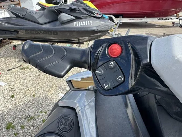 Slide: The Image of Sea-Doo GTX 2020 - 7