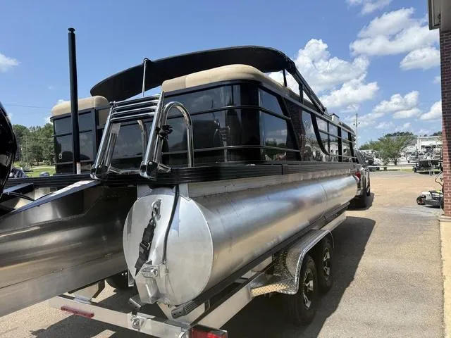 Slide: The Image of Veranda VR22RC 2026 - 6