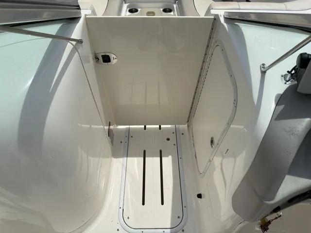 Slide: The Image of Bryant 268 BR 2009 - 15