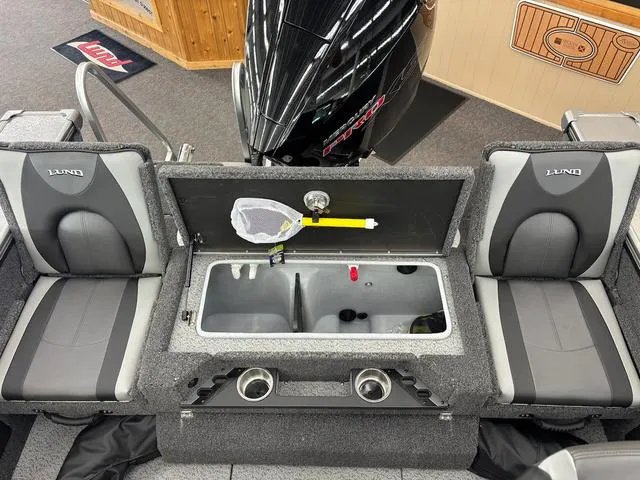 Slide: The Image of Lund 1975 Pro-V Sport 2025 - 4