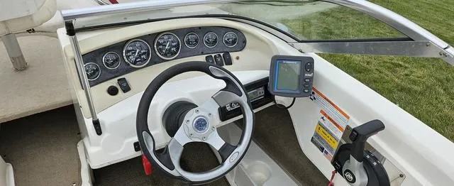 Slide: The Image of Larson Sei 180 Ski N Fish 2009 - 7