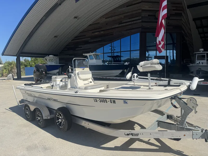 Slide: The Image of Mako Pro Skiff 19 CC 2021 - 9